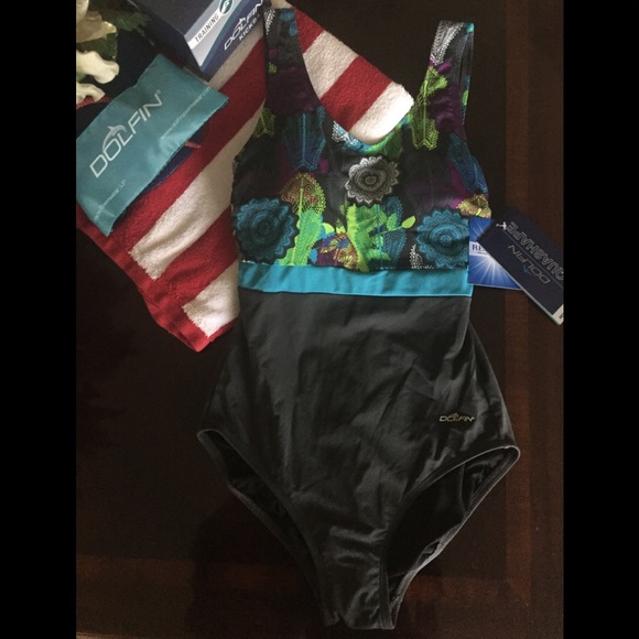Dolfin Aquashape moderate scoop back color block - Picture 1 of 6